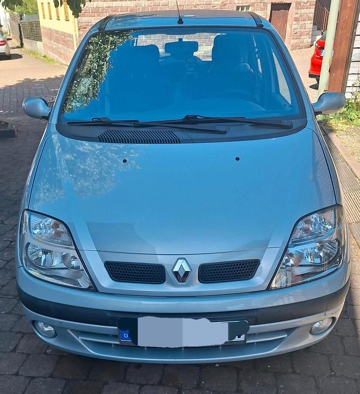 Silber Gebraucht 2000 Renault Scénic Van / Kleinbus | 2.500 € - Bild 1/4