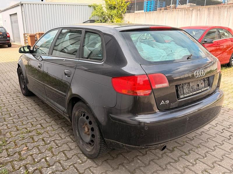 Używany Audi A3 116 KM (85 kW) 2006 Czarny Hatchback