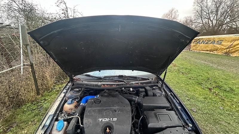 Gebraucht 2000 VW Golf IV Kombi | 800 € (Superpreis) - Bild 1/4