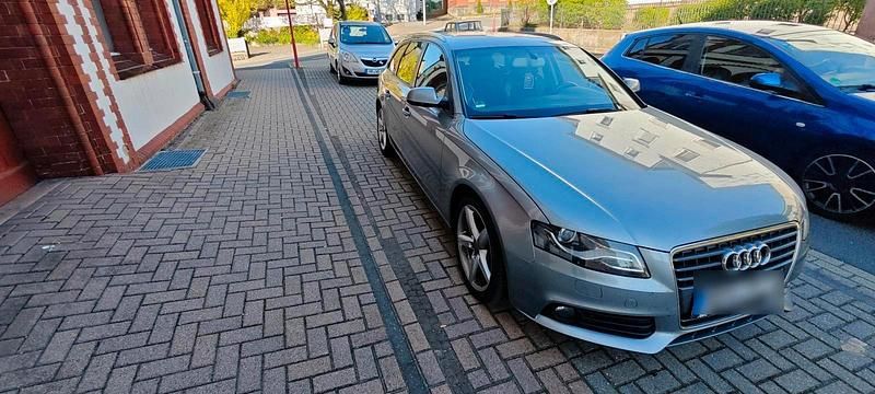 Gebraucht Audi A4 190 PS (139 kW) 2010 Grau Kombi