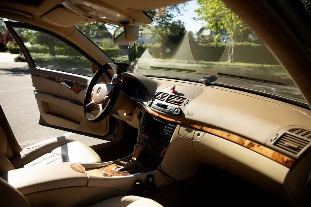 Occasion Mercedes E200 Elegance 184 ch (135 kW) 2007 Beige Berline