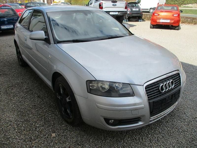 Gebraucht Audi A3 Attraction 105 PS (77 kW) 2007 Silber Kleinwagen