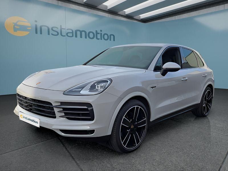 Grau Gebraucht 2023 Porsche Cayenne SUV | 71.499 € - Bild 1/4