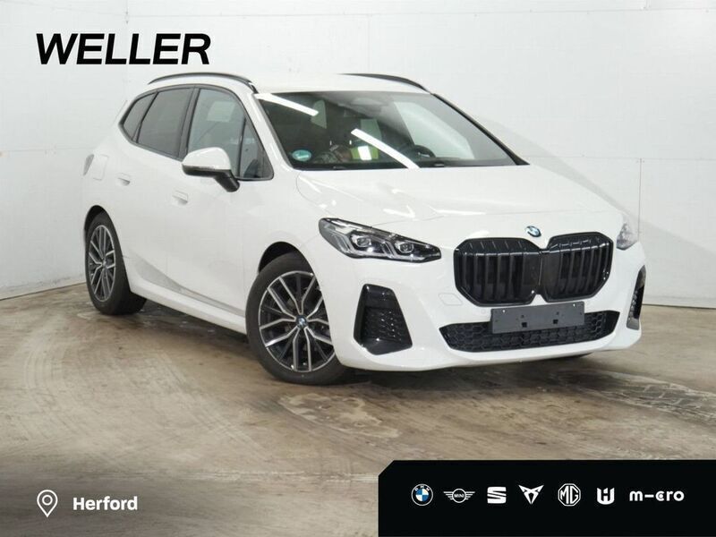 Alpinweiss iii (weiß) Gebraucht 2023 BMW 218 Active Tourer M Sport Van / Kleinbus | 32.845 € (Fairer Preis) - Bild 1/2