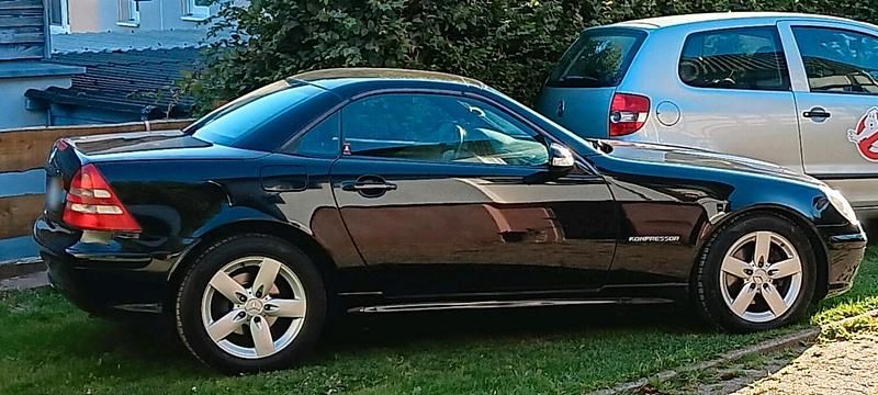 Gebraucht Mercedes SLK200 163 PS (119 kW) 2003 Schwarz Cabrio