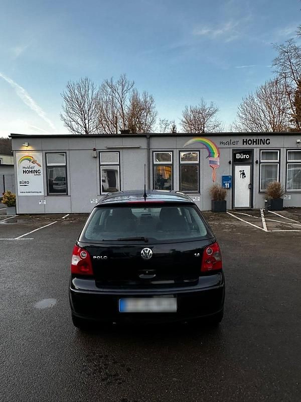Gebraucht VW Polo 80 PS (58 kW) 2002 Schwarz Kleinwagen
