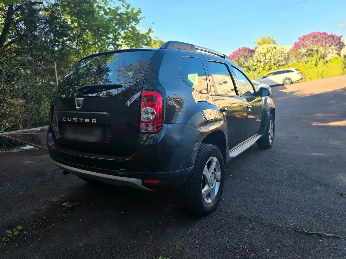 Usata Dacia Duster 105 CV (77 kW) 2012 Nero SUV