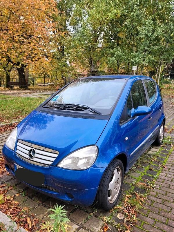 Blau Gebraucht 1998 Mercedes A160 Limousine | 1.500 € (Fairer Preis) - Bild 1/4
