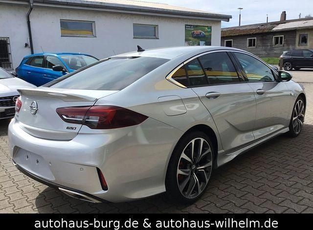Gebraucht Opel Insignia 209 PS (153 kW) 2019 Silber Limousine