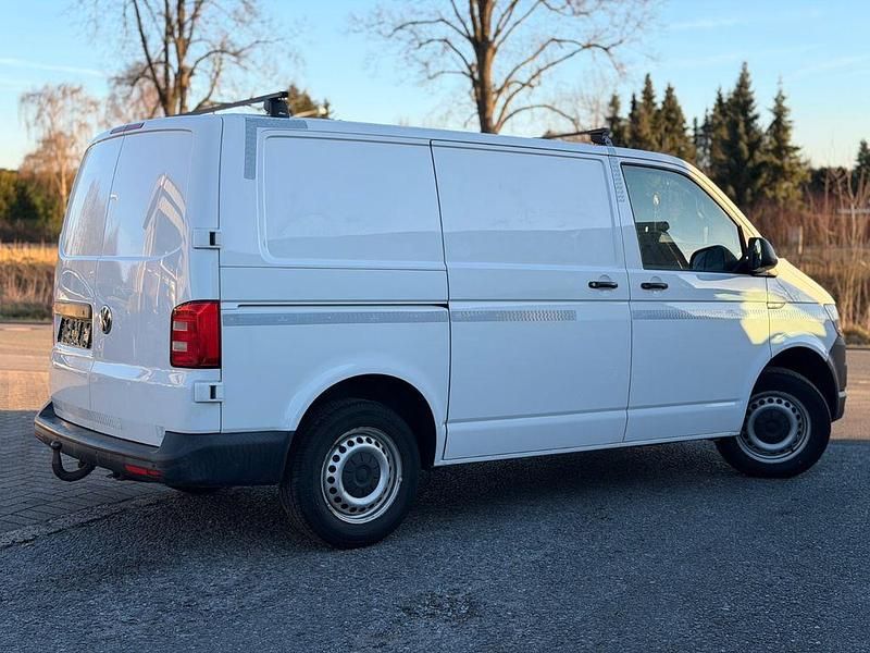 Gebraucht VW Transporter 102 PS (75 kW) 2017 Weiß Van