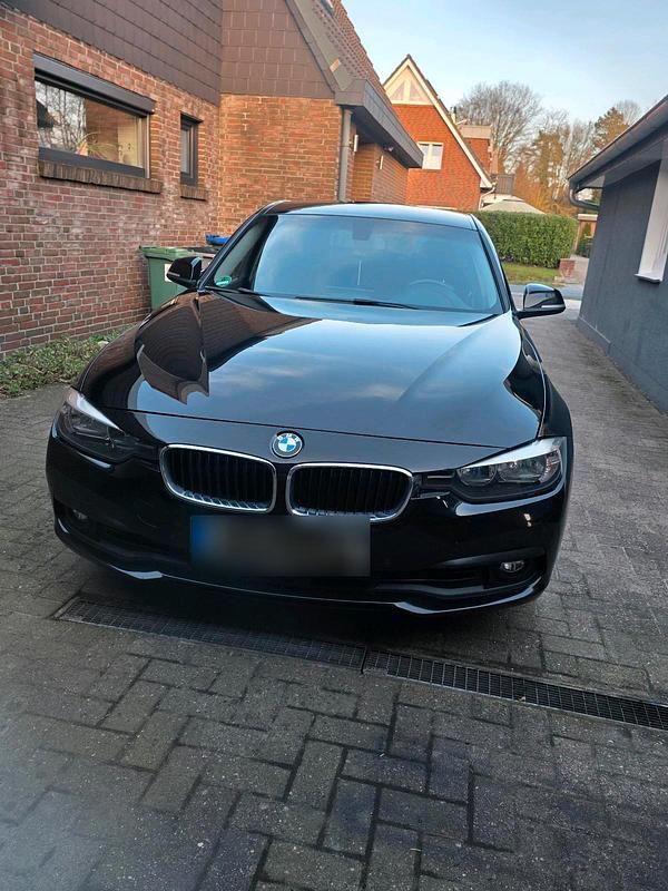 Gebraucht BMW 320 163 PS (119 kW) 2016 Schwarz Kombi