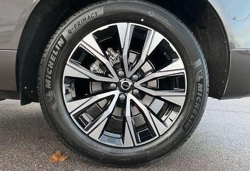 Gebraucht Volvo XC60 Plus 250 PS (183 kW) 2025 Platinum grey SUV