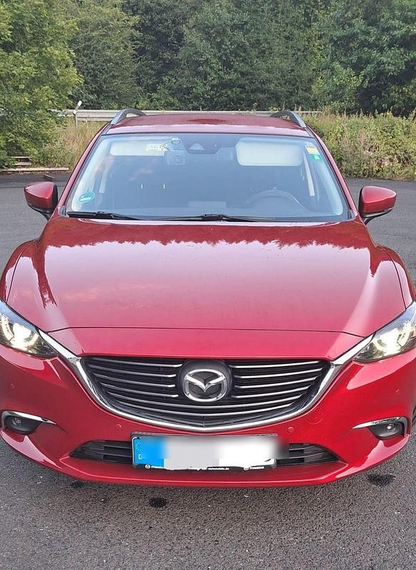 Rot Gebraucht 2017 Mazda 6 Nakama Kombi | 17.999 € (Etwas zu teuer) - Bild 1/4