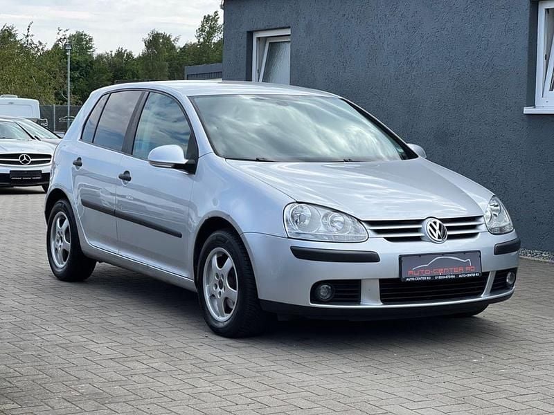 Silber Gebraucht 2004 VW Golf Comfortline Limousine | 1.399 € (Guter Preis) - Bild 1/4