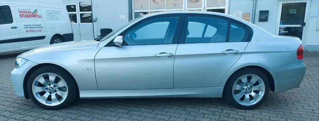 Gebraucht BMW 320 177 PS (130 kW) 2007 Silber Limousine