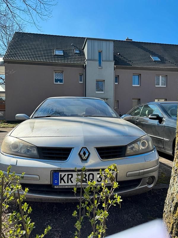 Gebraucht Renault Laguna II 135 PS (99 kW) 2005 Silber Limousine