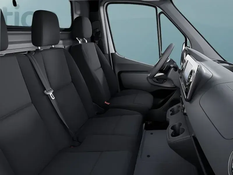 Gebraucht Mercedes Sprinter 170 PS (125 kW) 2025 Weiß Van