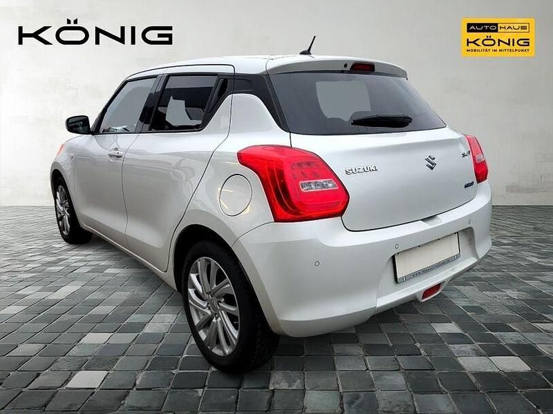 Gebraucht Suzuki Swift Comfort 83 PS (61 kW) 2023 Weiß Limousine