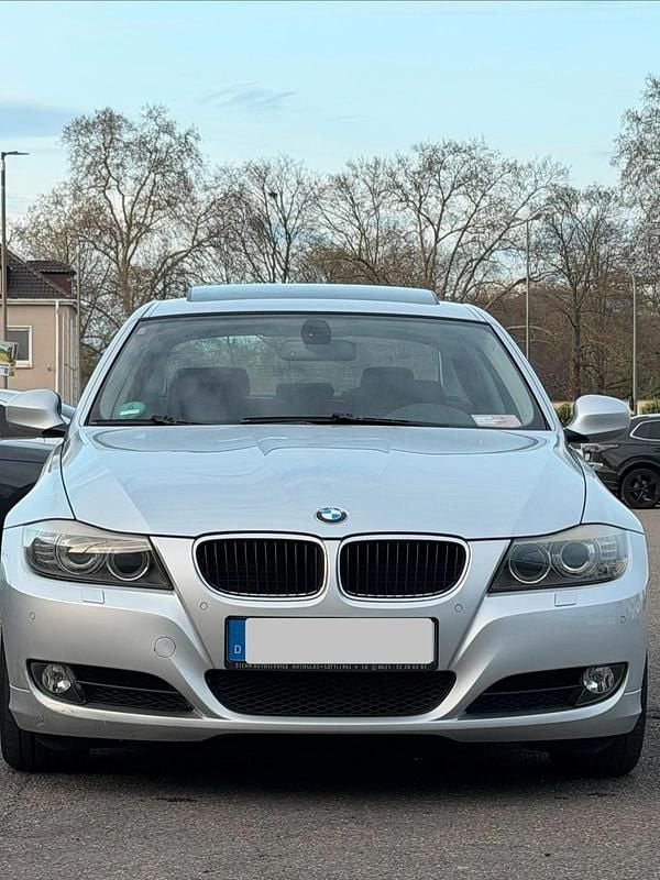 Gebraucht BMW 320 170 PS (125 kW) 2008 Silber Limousine