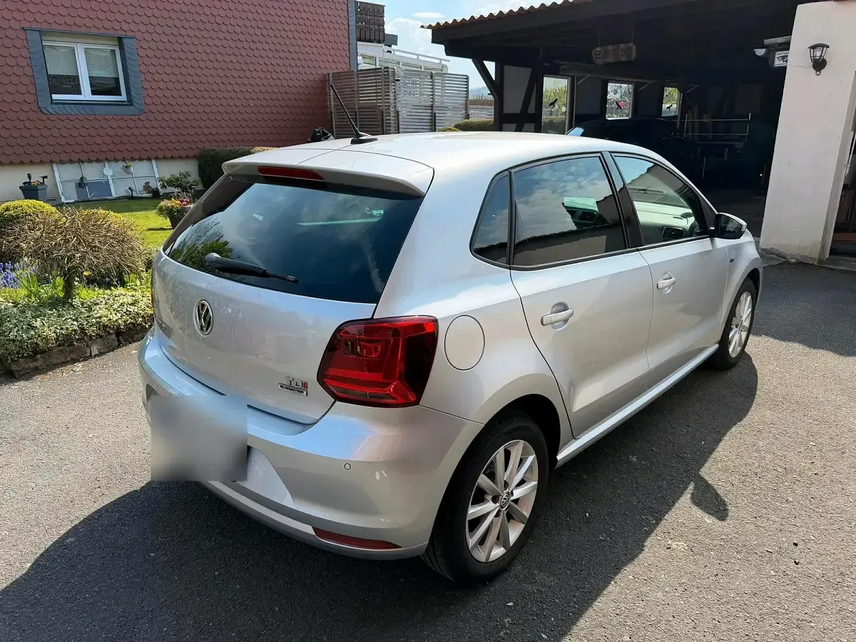 Gebraucht VW Polo LOUNGE 105 PS (77 kW) 2016 Silber Kleinwagen