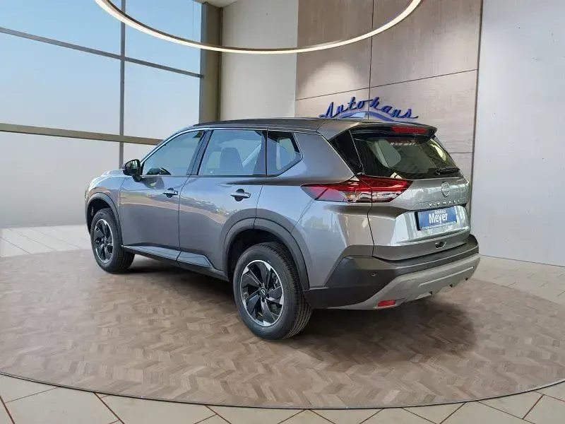 Neu Nissan X-Trail 163 PS (119 kW) 2026 Grau SUV