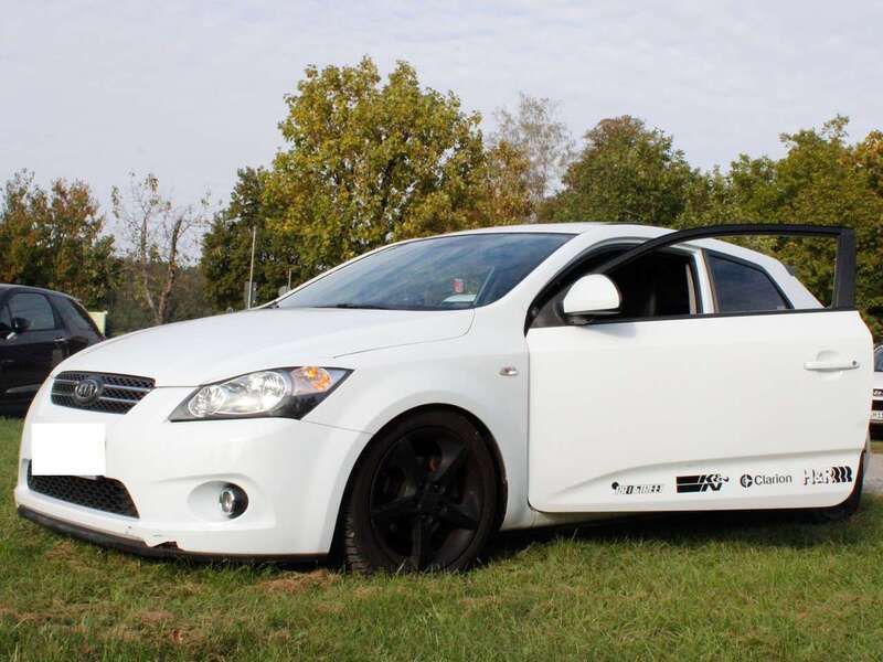Gebraucht 2009 Kia Ceed EX Limousine | 4.000 € - Bild 1/4