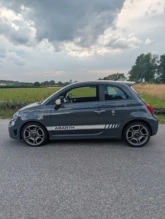 Gebraucht Abarth 595 70th Anniversary 145 PS (106 kW) 2020 Grau Kleinwagen