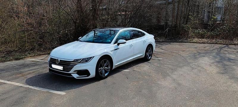 Gebraucht VW Arteon R-line 150 PS (110 kW) 2018 Weiß Kleinwagen