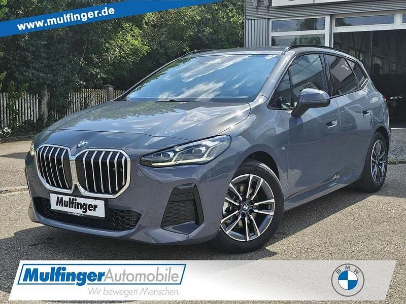 Neu BMW 218 M Sport 136 PS (100 kW) 2025 Grau Van / Kleinbus