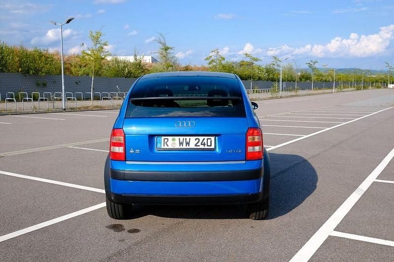 Gebraucht Audi A2 75 PS (55 kW) 2003 Blau Kleinwagen