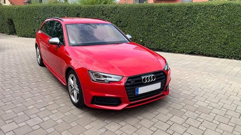 Rot Gebraucht 2017 Audi S4 Ambiente Kombi | 33.300 € (Fairer Preis) - Bild 1/4