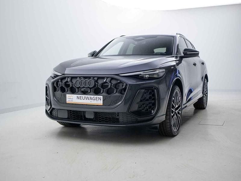Grau Neu 2025 Audi Q5 Ambiente SUV | 84.075 € - Bild 1/4