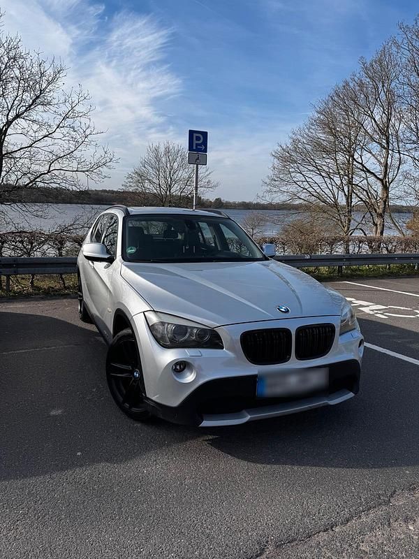Second-hand BMW X1 150 CP (110 kW) 2012 Argintiu SUV