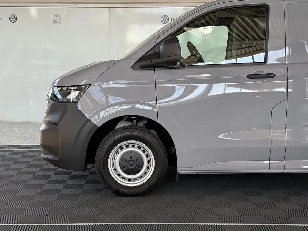 Neu VW Transporter 150 PS (110 kW) 2026 Grau Van