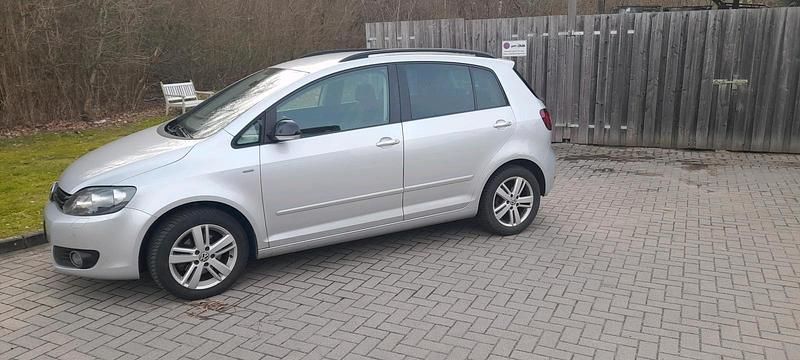 Gebraucht VW Golf VII 85 PS (62 kW) 2012 Silber Limousine