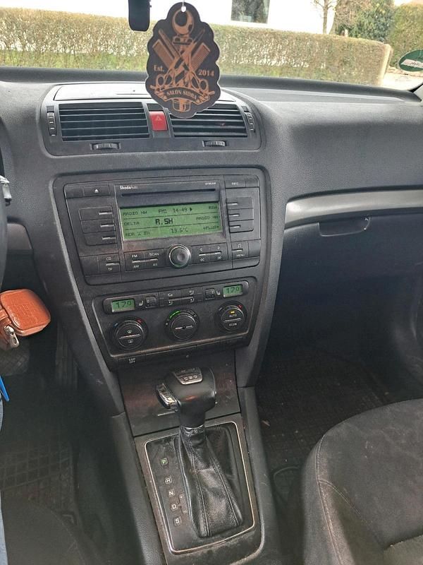 Gebraucht Skoda Octavia 140 PS (102 kW) 2007 Silber Kombi