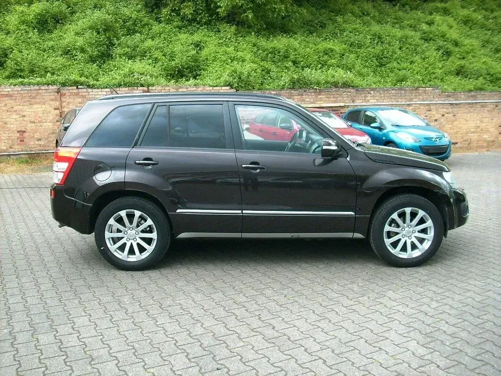 Używany Suzuki Vitara 129 KM (94 kW) 2014 Brązowy SUV