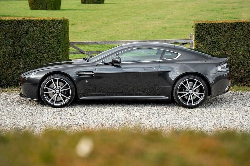 Gebraucht Aston Martin V8 Vantage 435 PS (319 kW) 2015 Grau