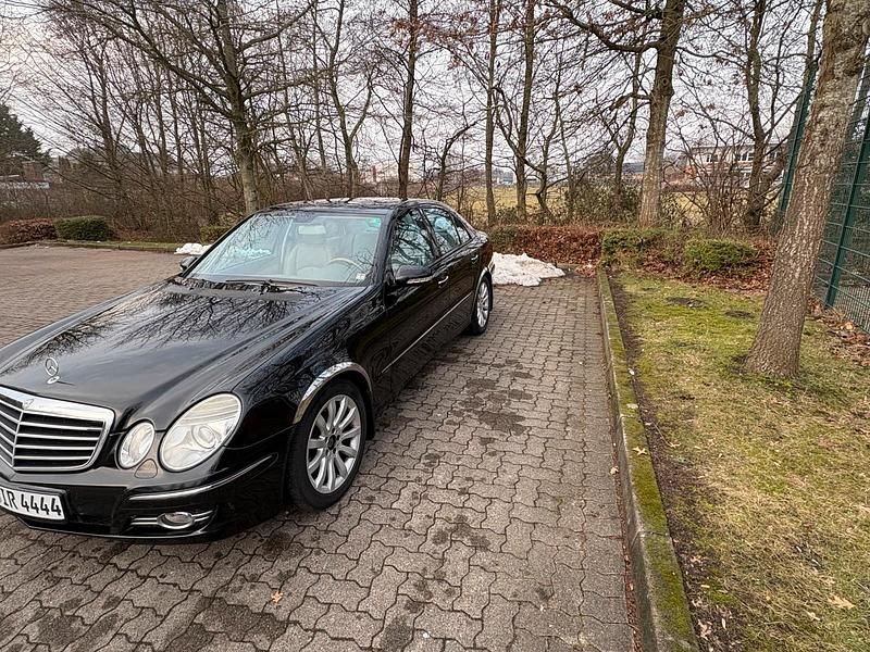 Gebraucht Mercedes E280 197 PS (144 kW) 2006 Schwarz Limousine