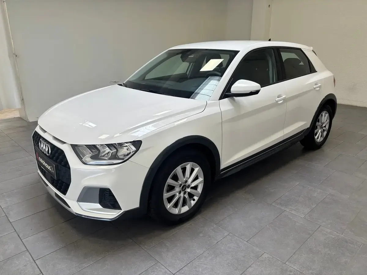 Gebraucht Audi A1 Basis 110 PS (80 kW) 2022 Weiß SUV
