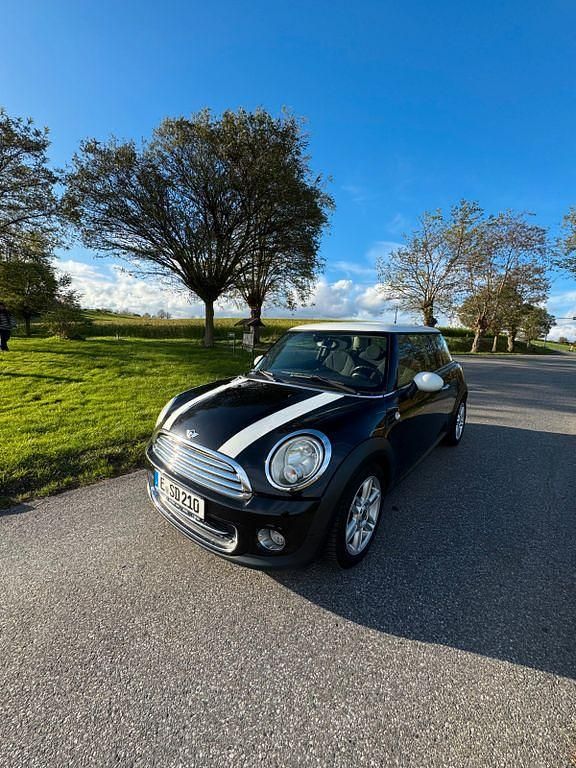 Gebraucht Mini Cooper 122 PS (89 kW) 2011 Schwarz Kleinwagen
