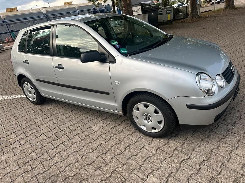 Gebraucht VW Polo 55 PS (40 kW) 2002 Silber Kleinwagen