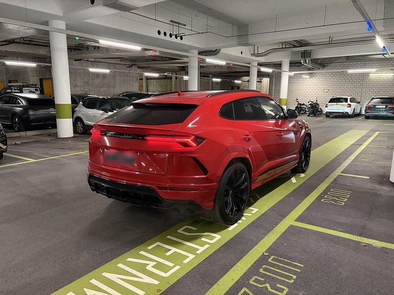 Second-hand Lamborghini Urus 650 CP (478 kW) 2019 Roșu SUV