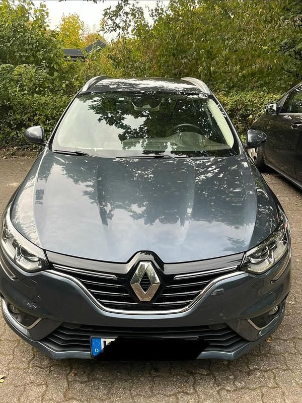 Grau Gebraucht 2019 Renault Mégane GrandTour Kombi | 11.500 € (Guter Preis) - Bild 1/4