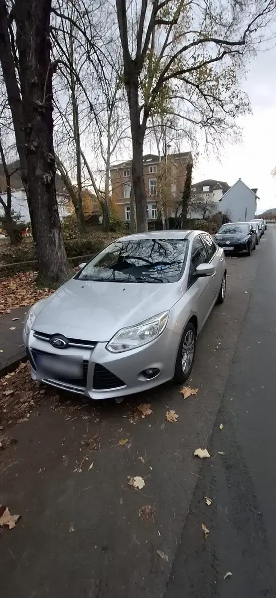 Usata Ford Focus 86 CV (63 kW) 2014 Argento Berlina