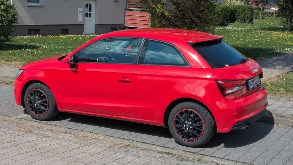 Gebraucht Audi A1 95 PS (69 kW) 2018 Rot Kleinwagen