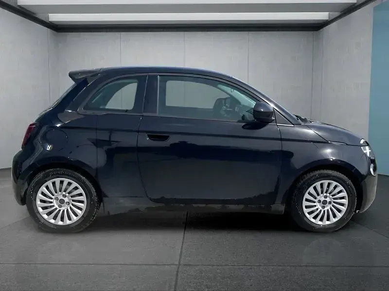 Gebraucht Fiat 500e Action 69 kW (95 PS) 2023 Schwarz Cabrio