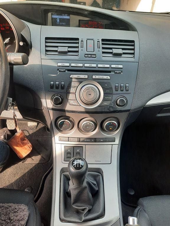 Gebraucht Mazda 3 Active Plus 105 PS (77 kW) 2010 Silber Limousine