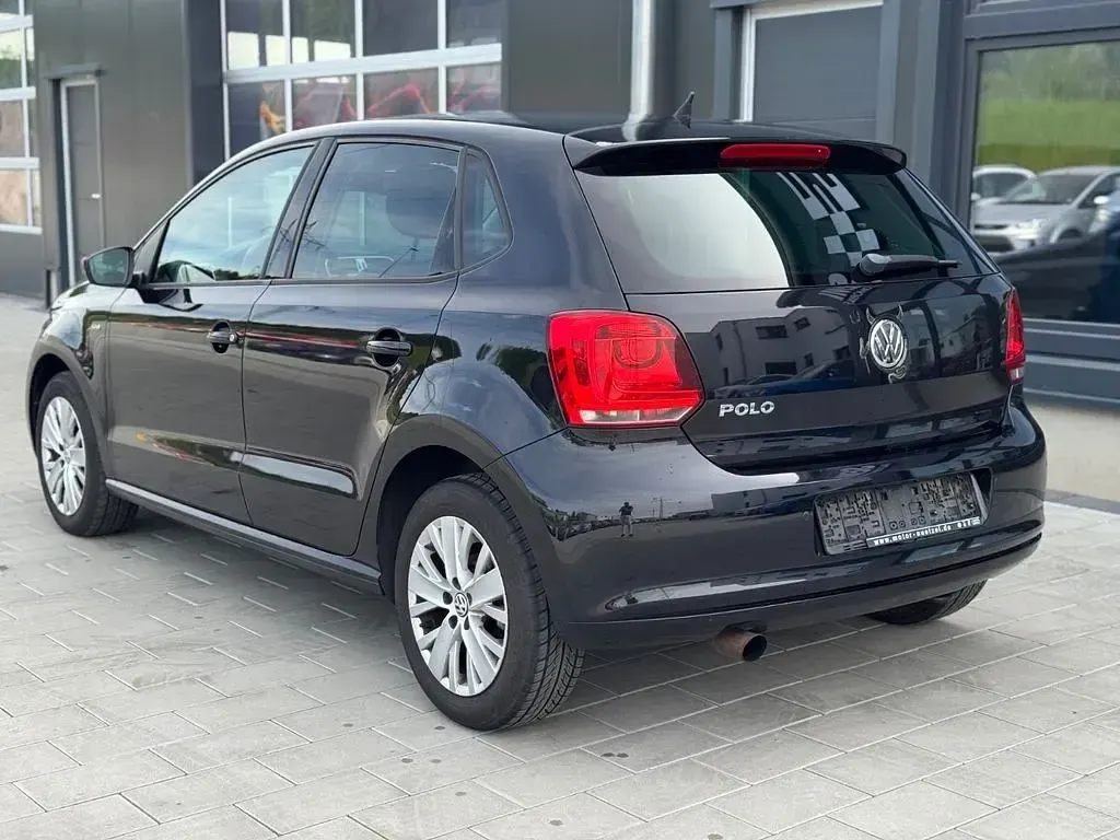 Second-hand VW Polo Life 90 CP (66 kW) 2013 Negru Hatchback