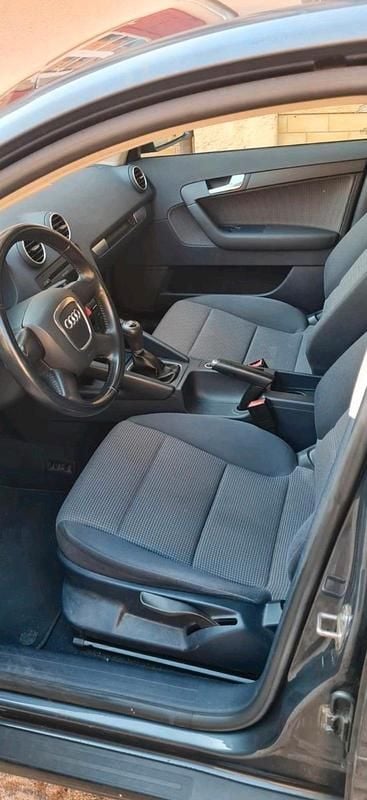 Gebraucht Audi A3 118 PS (86 kW) 2007 Grau Kleinwagen